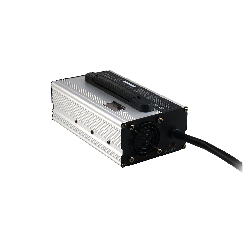 DL900 LiFePO4 Snellader 48V 15 - Fast Ev Charger recensie en prijs